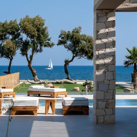 Artemis Seafront Villa, An Evanescence Sea Retreat, By Thinkvilla Tavronitis Exterior foto