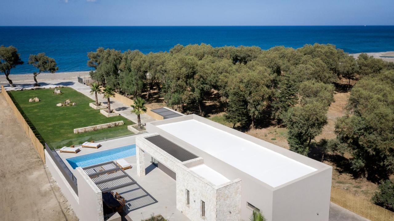 Artemis Seafront Villa, An Evanescence Sea Retreat, By Thinkvilla Tavronitis Exterior foto
