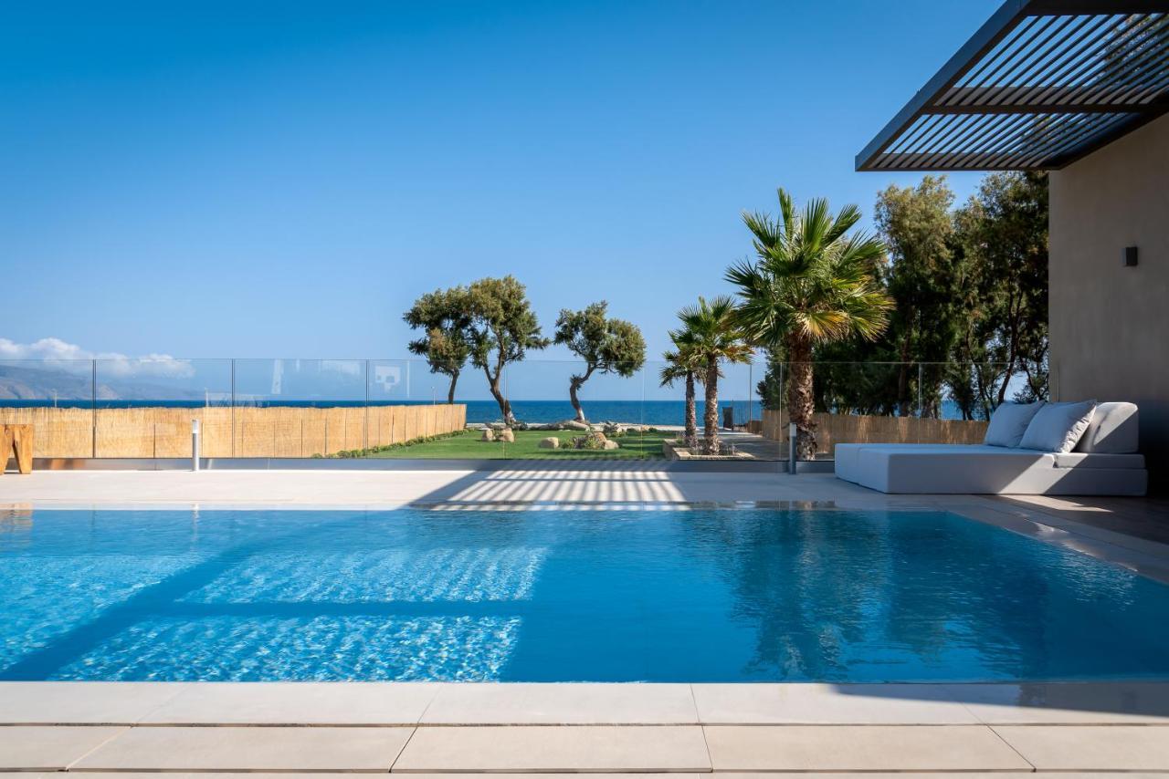 Artemis Seafront Villa, An Evanescence Sea Retreat, By Thinkvilla Tavronitis Exterior foto