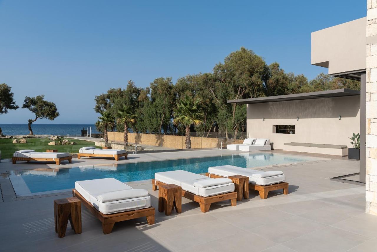 Artemis Seafront Villa, An Evanescence Sea Retreat, By Thinkvilla Tavronitis Exterior foto
