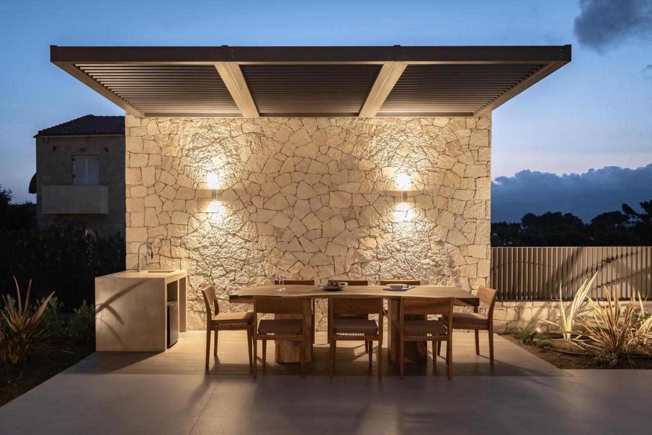 Artemis Seafront Villa, An Evanescence Sea Retreat, By Thinkvilla Tavronitis Exterior foto