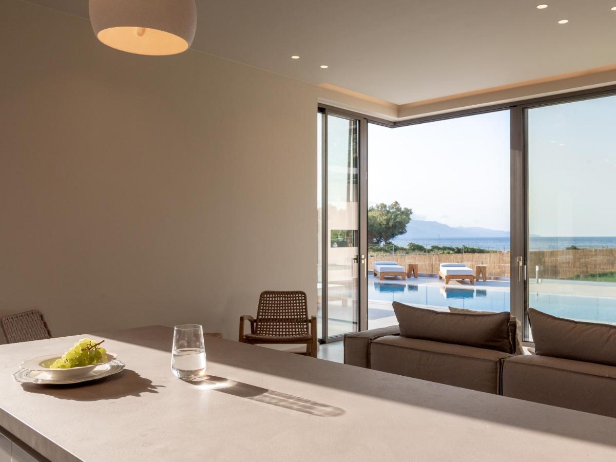 Artemis Seafront Villa, An Evanescence Sea Retreat, By Thinkvilla Tavronitis Exterior foto