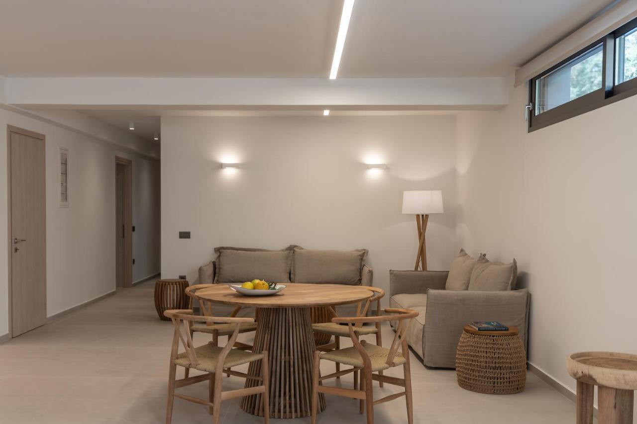 Artemis Seafront Villa, An Evanescence Sea Retreat, By Thinkvilla Tavronitis Exterior foto