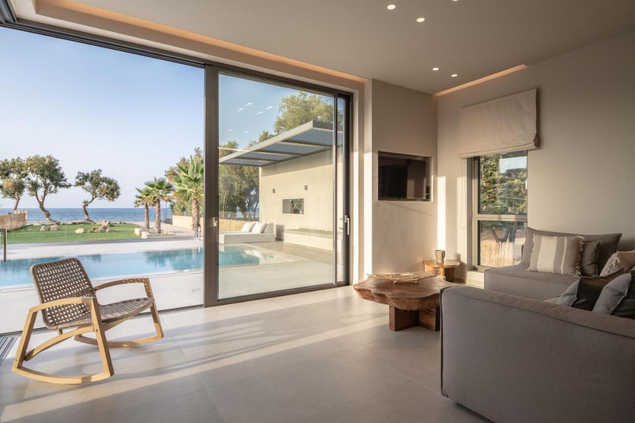 Artemis Seafront Villa, An Evanescence Sea Retreat, By Thinkvilla Tavronitis Exterior foto