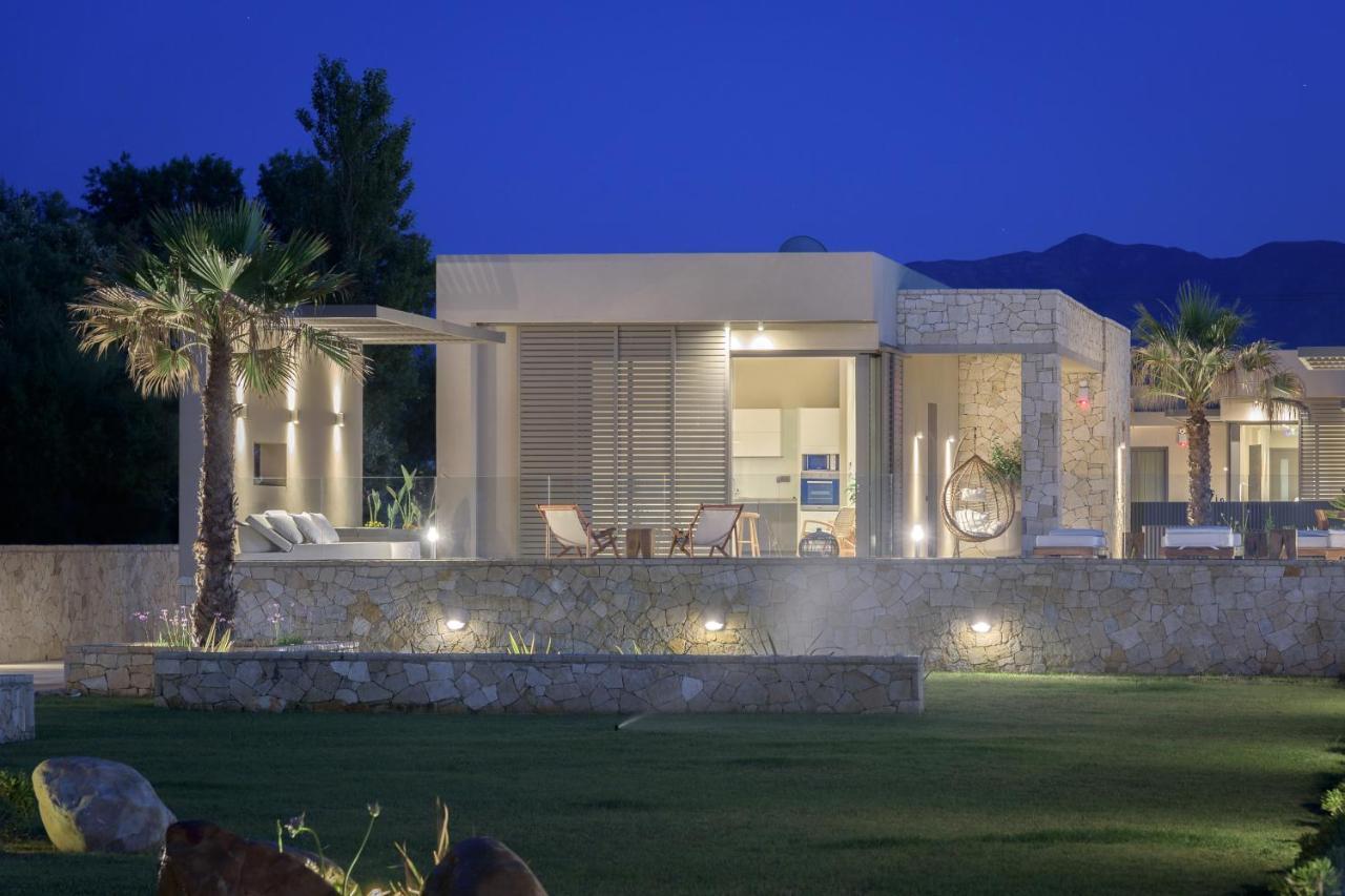 Artemis Seafront Villa, An Evanescence Sea Retreat, By Thinkvilla Tavronitis Exterior foto