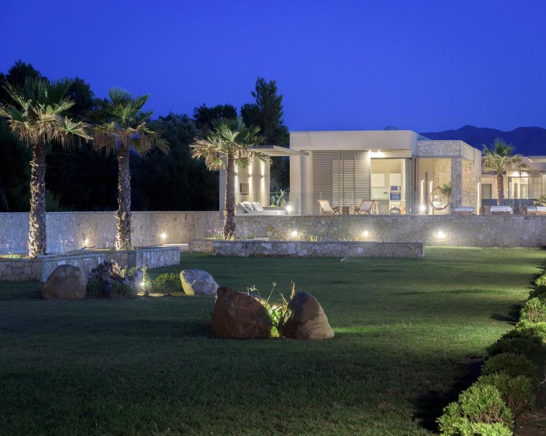 Artemis Seafront Villa, An Evanescence Sea Retreat, By Thinkvilla Tavronitis Exterior foto