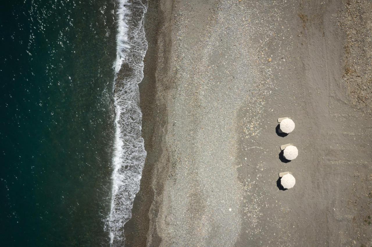 Artemis Seafront Villa, An Evanescence Sea Retreat, By Thinkvilla Tavronitis Exterior foto